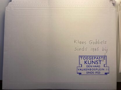 Envelope met stempel en signatuur